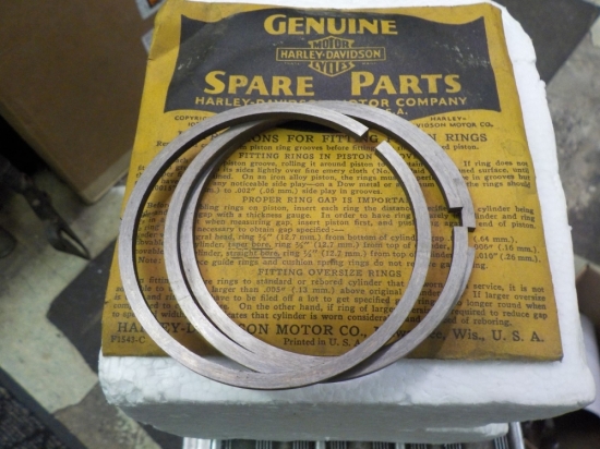 SINGLES "NEW OLD STOCK IN PKG" C RING SET 1929-32 #270-29